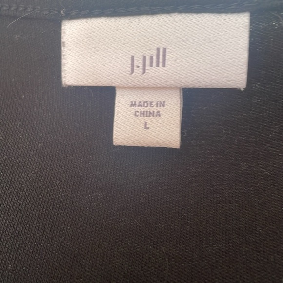 J.Jill quality black scoop neck top with 3/4 sleeves and front tie detail. - Picture 2 of 4